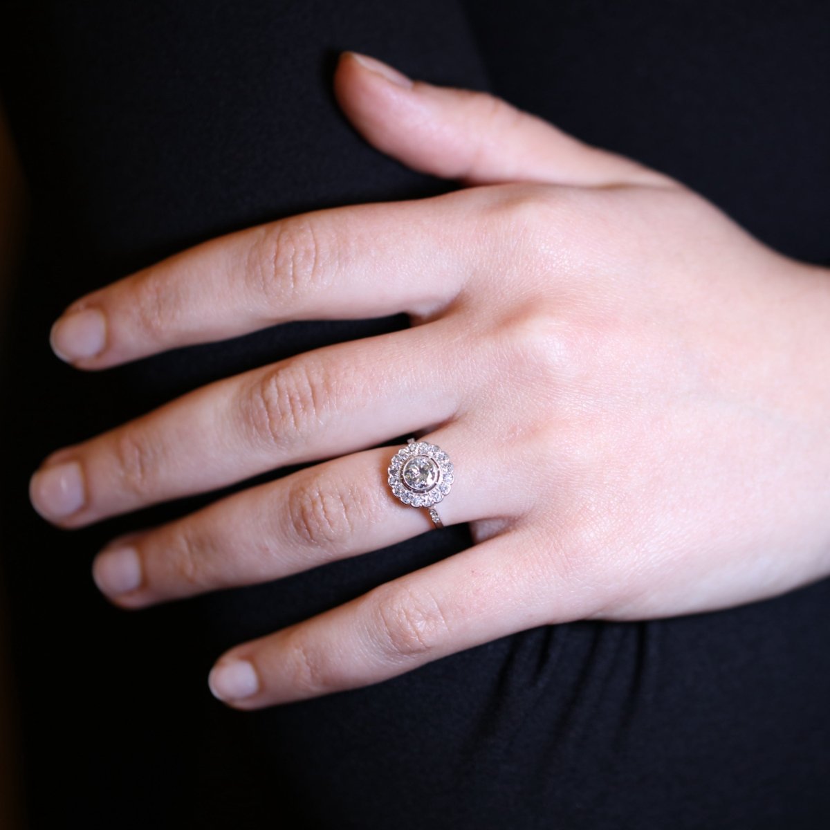 Charmante Bague en platine et diamants années 20 - Maison Eloe