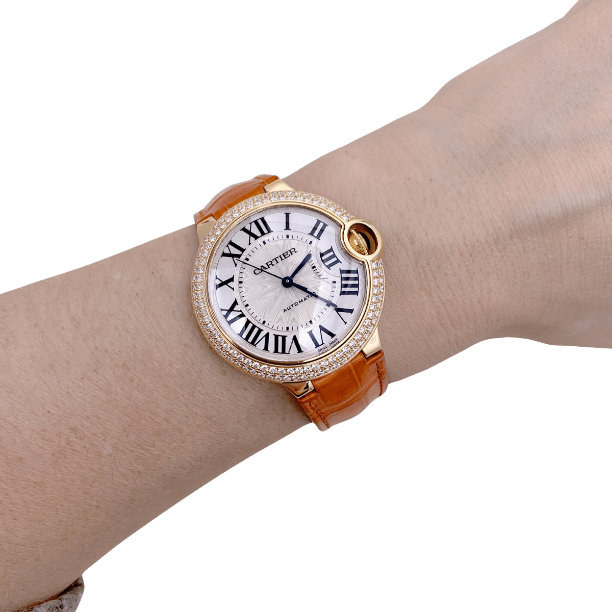 Montre Cartier "Ballon Bleu" or jaune, diamants, cuir. - Maison Eloe