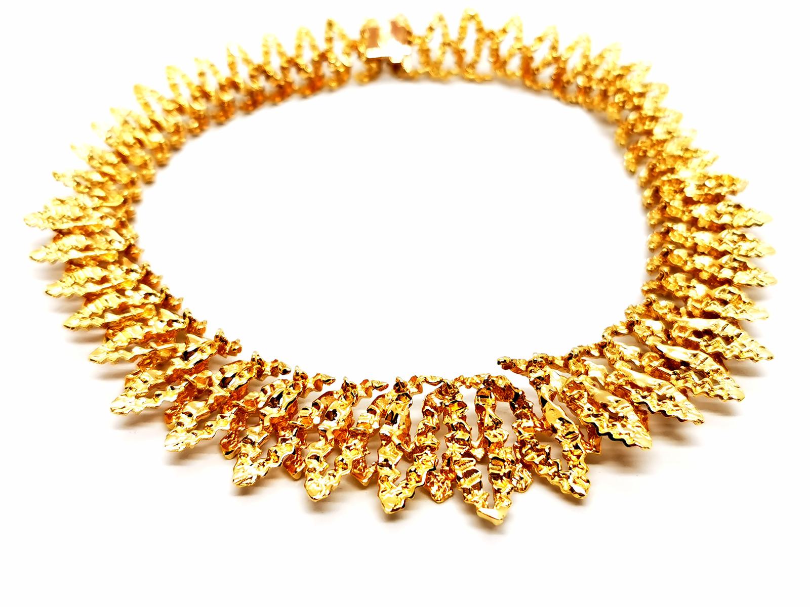 Chaumet Vintage Necklace Yellow Gold