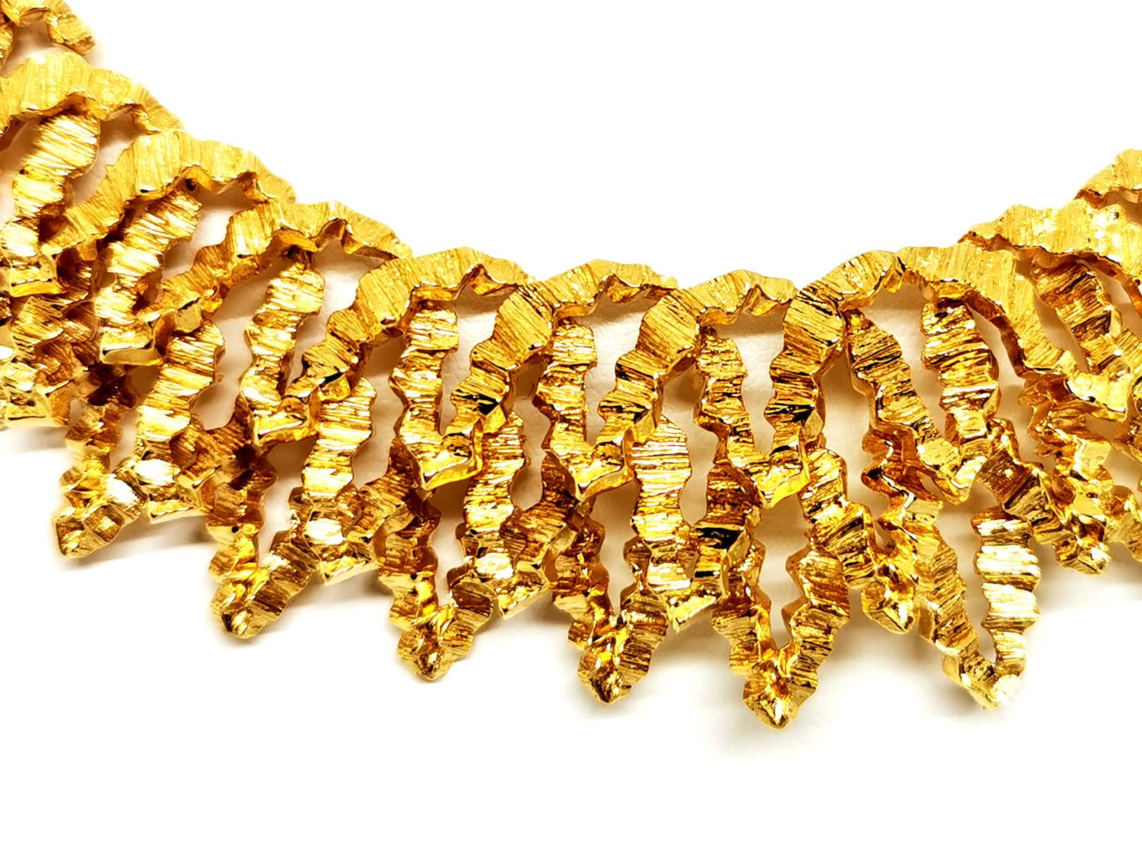 Chaumet Vintage Necklace Yellow Gold
