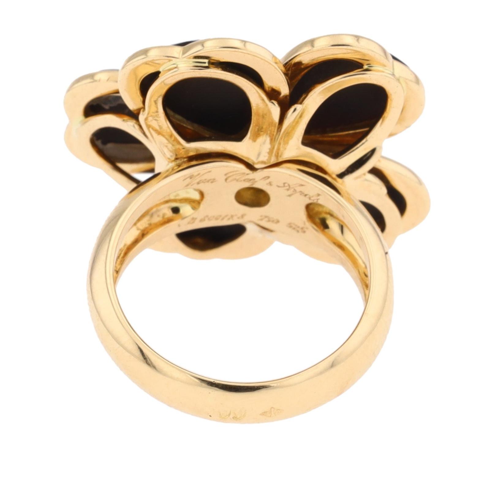 Van Cleef &amp; Arpels Christmas Rose Ring Yellow Gold Diamond