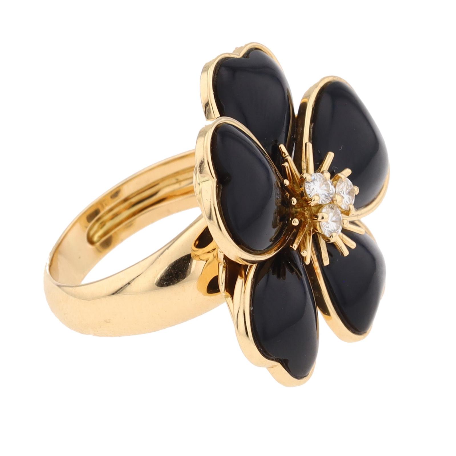 Van Cleef &amp; Arpels Christmas Rose Ring Yellow Gold Diamond