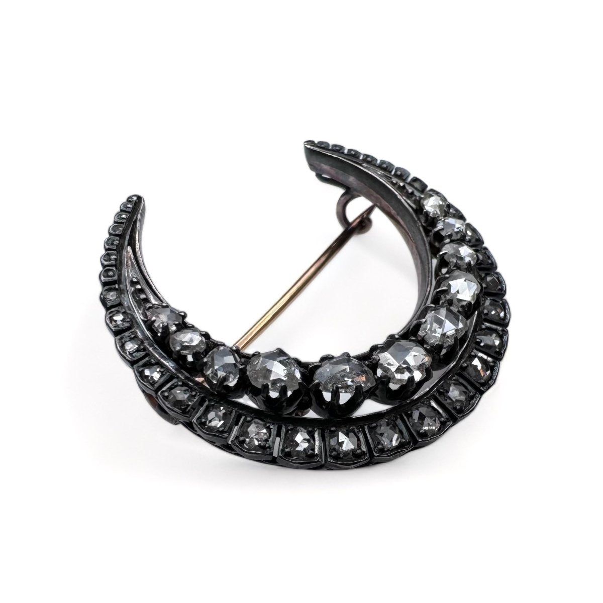 Broche « Croissant » en or et argent sertie de diamants. - Maison Eloe