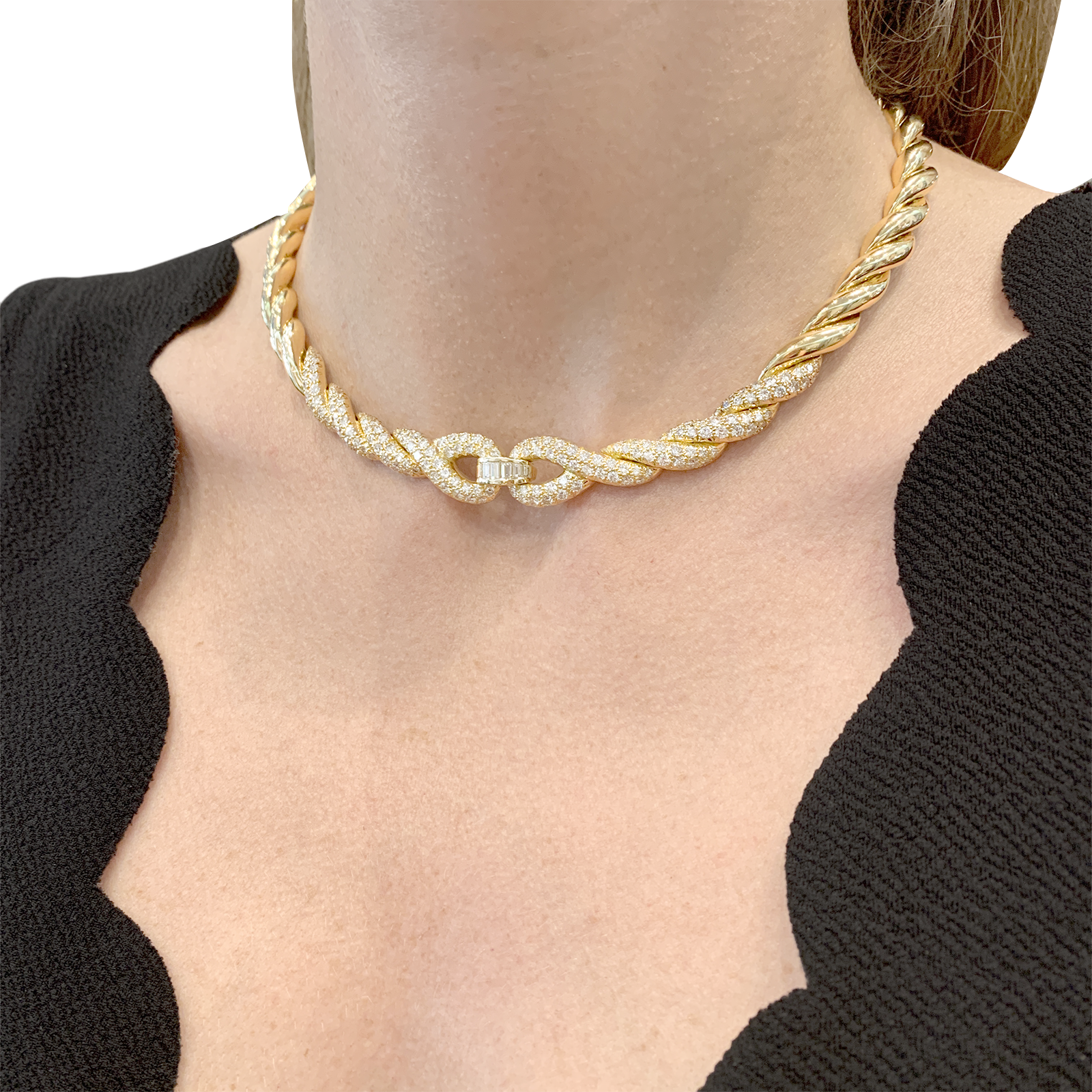 Collier vintage Fred, or jaune et diamants.