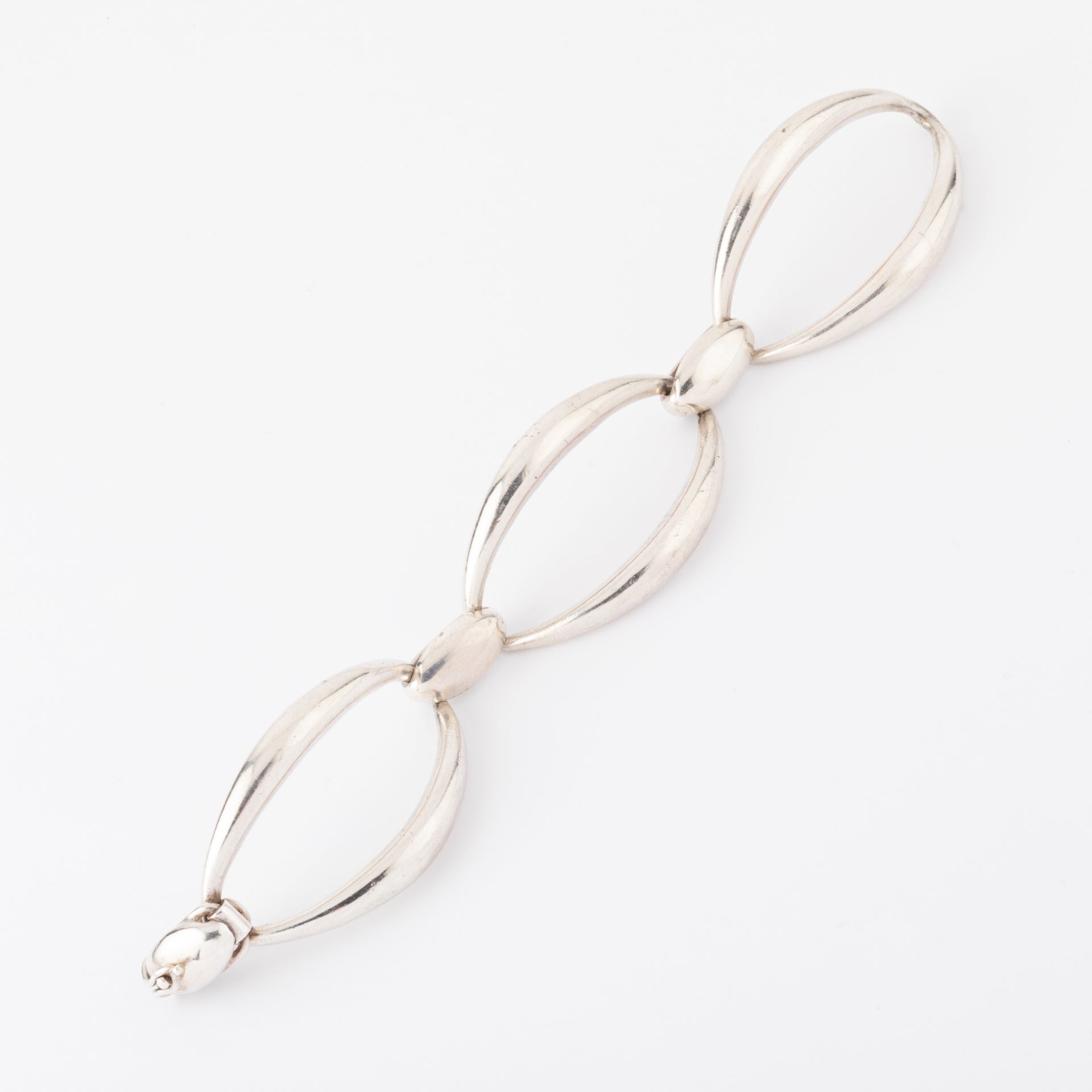 Vintage Van Cleef &amp; Arpels bracelet in silver.