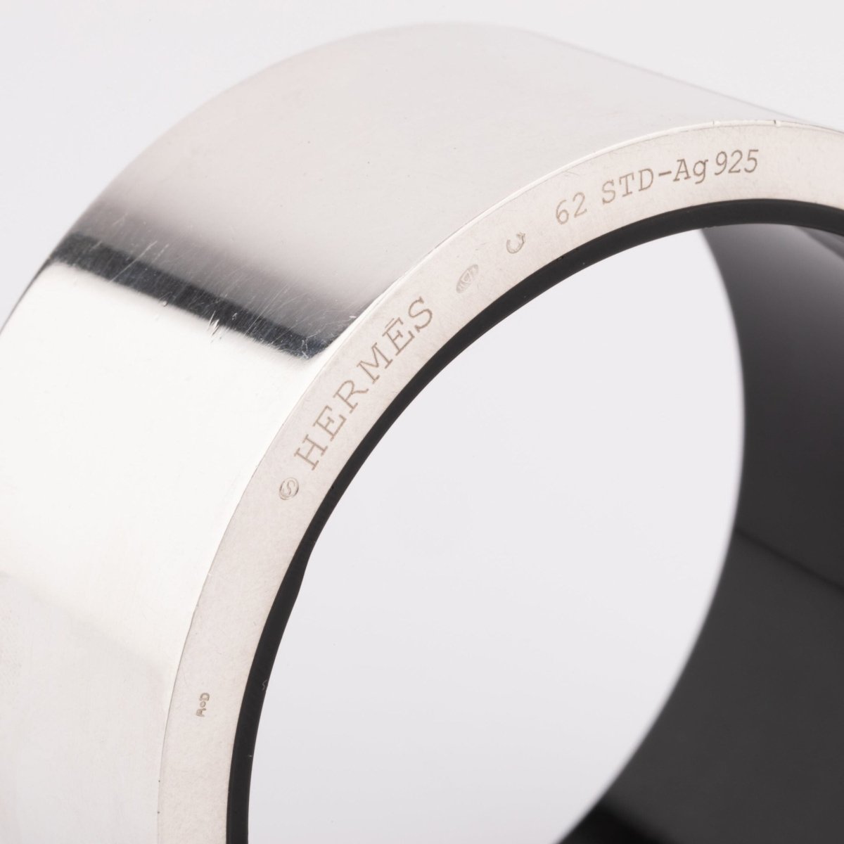 Bracelet en argent de la maison Hermès modèle Quarkbracelet quark hermes histoire - Maison Eloe