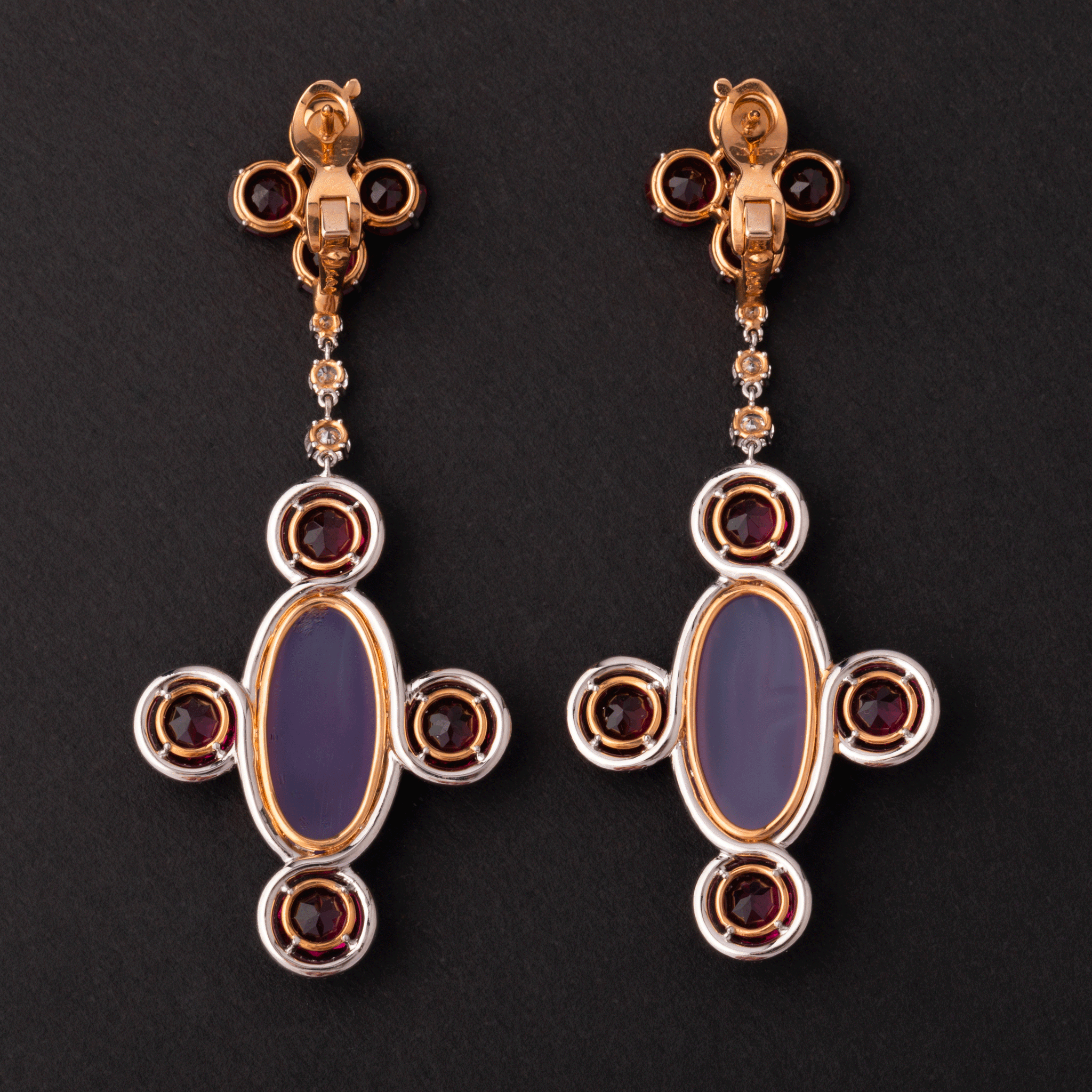 Boucles d'oreilles moderne