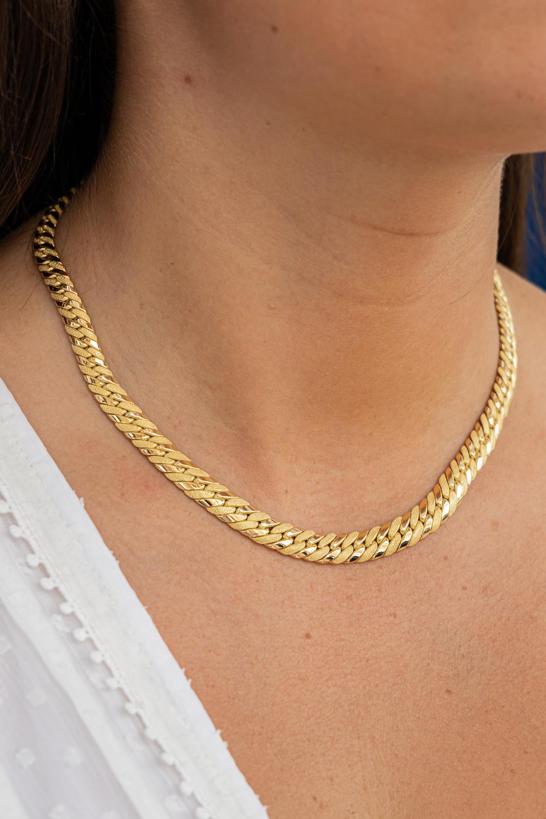 Caplain Saint André Necklace English Mesh Yellow Gold Sapphire