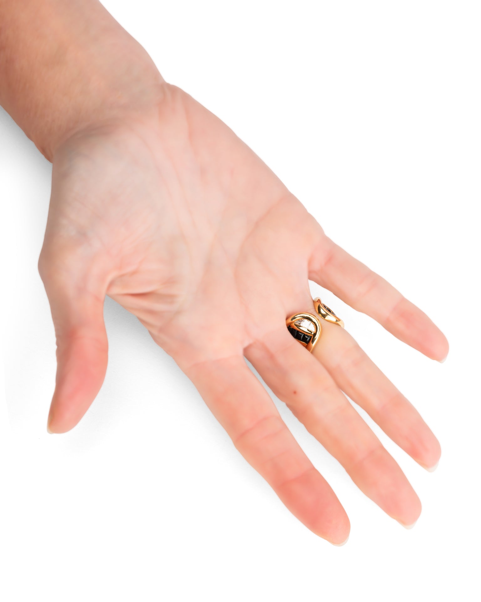 Bague Verney vintage Jonc ouvert Diamants Onyx Or jaune