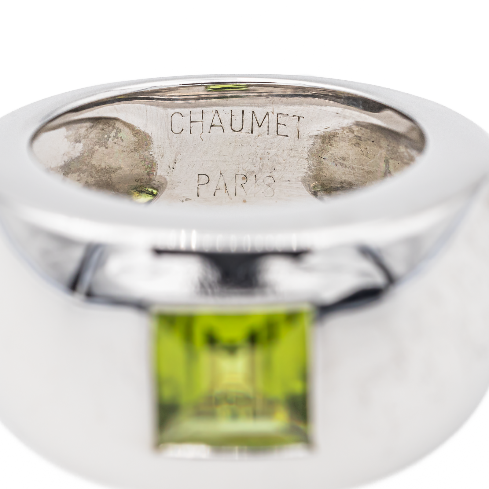 Chaumet Bella White Gold Peridot Bangle Ring