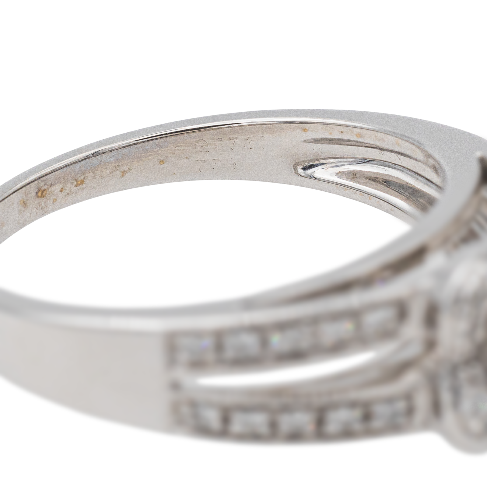 Mauboussin Chance of Love Ring White Gold Diamonds