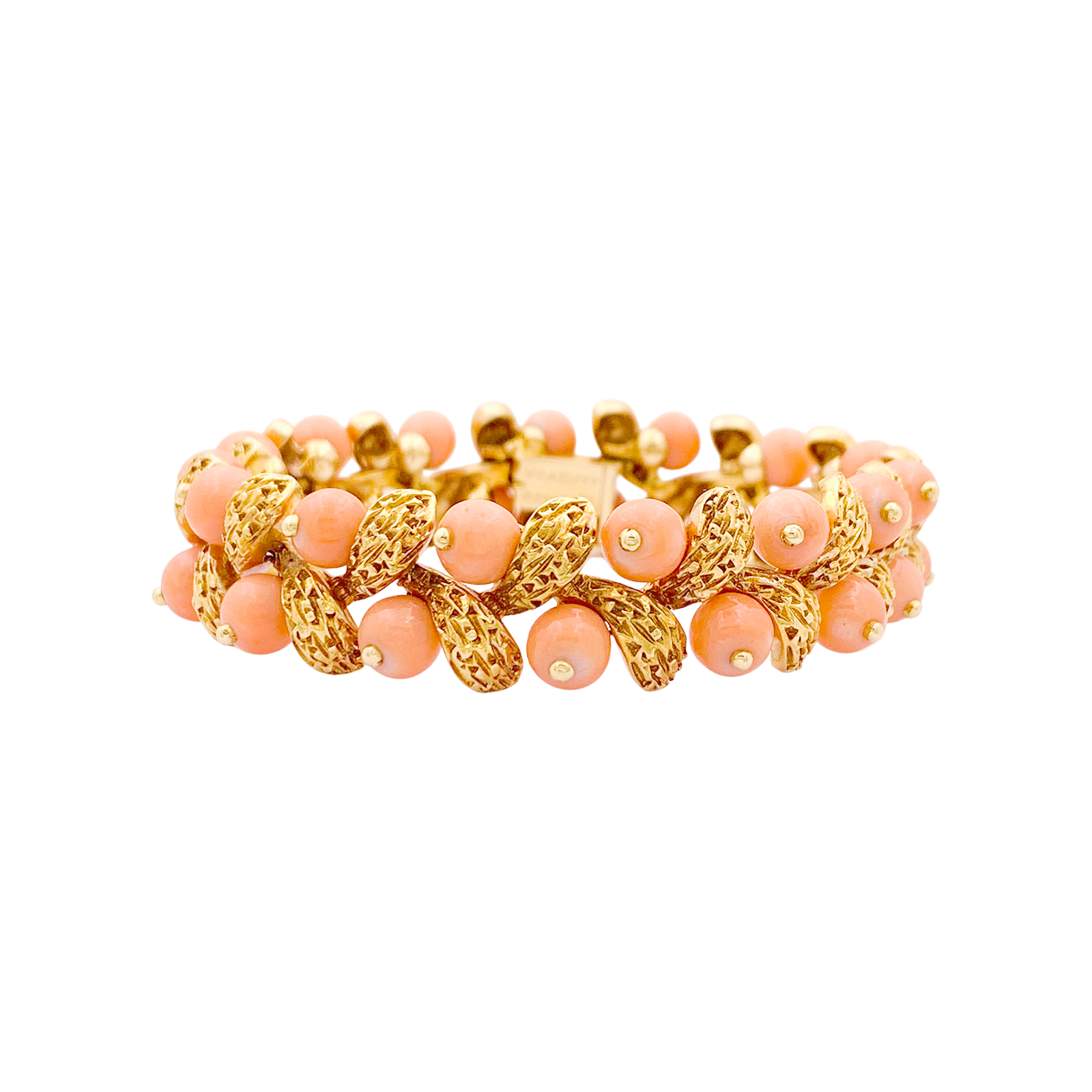 Bracelet Van Cleef & Arpels, “Gui”, or jaune, corail peau d’ange.