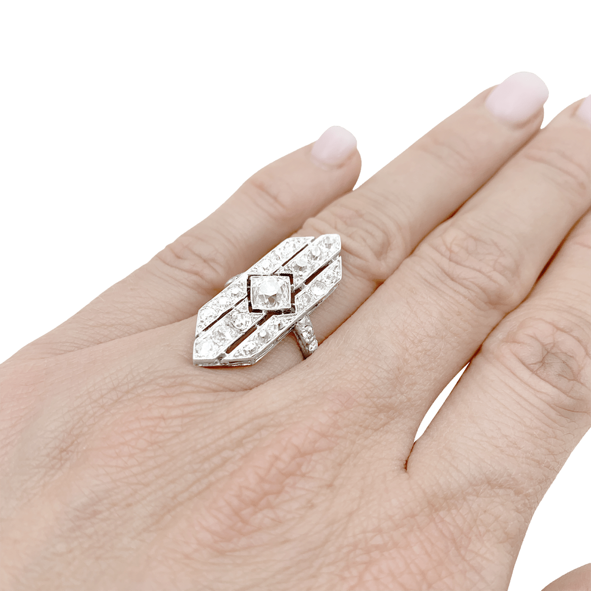 Bague Art Déco, platine et diamants. - Maison Eloe