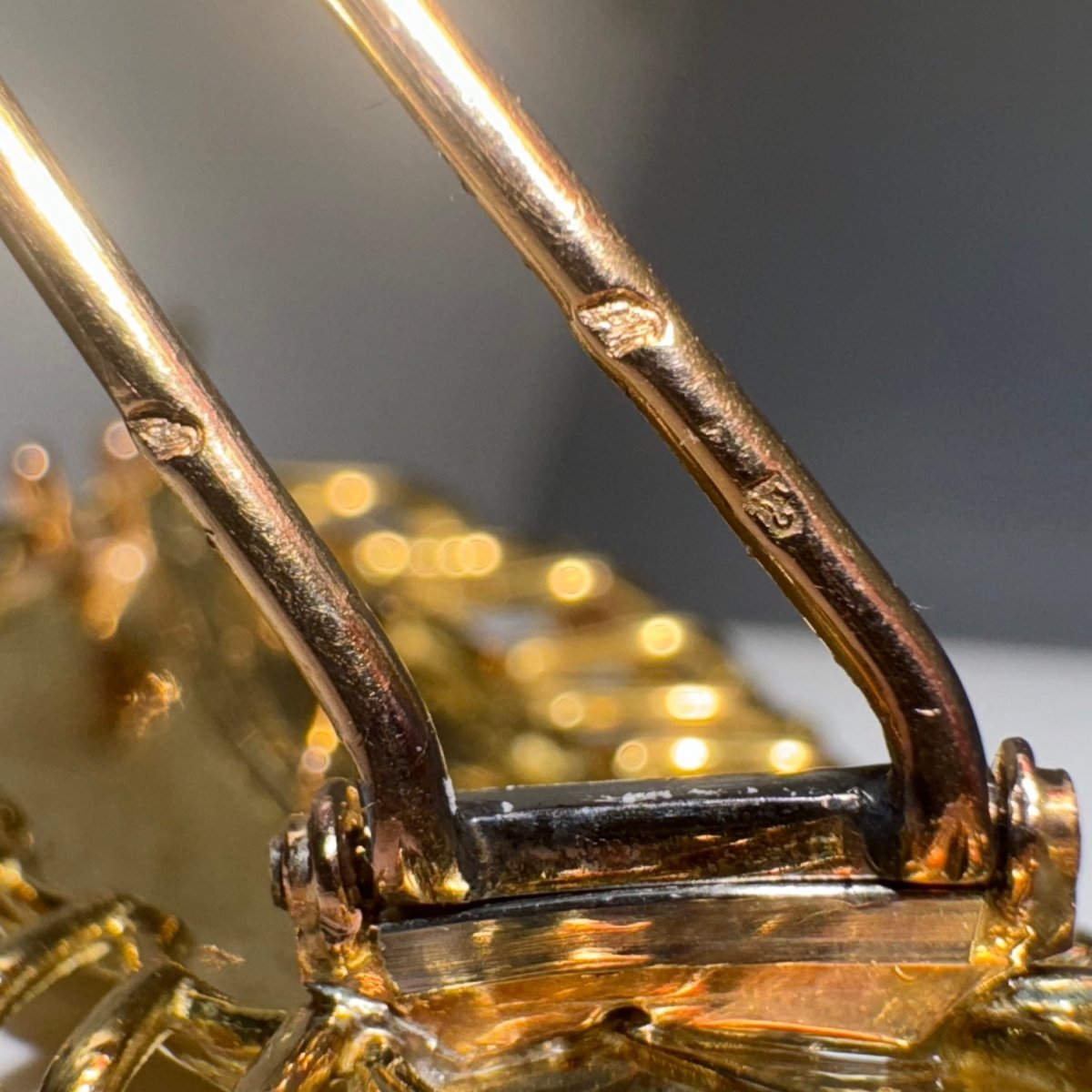 Broche en or jaune Jaques LACLOCHE - Maison Eloe