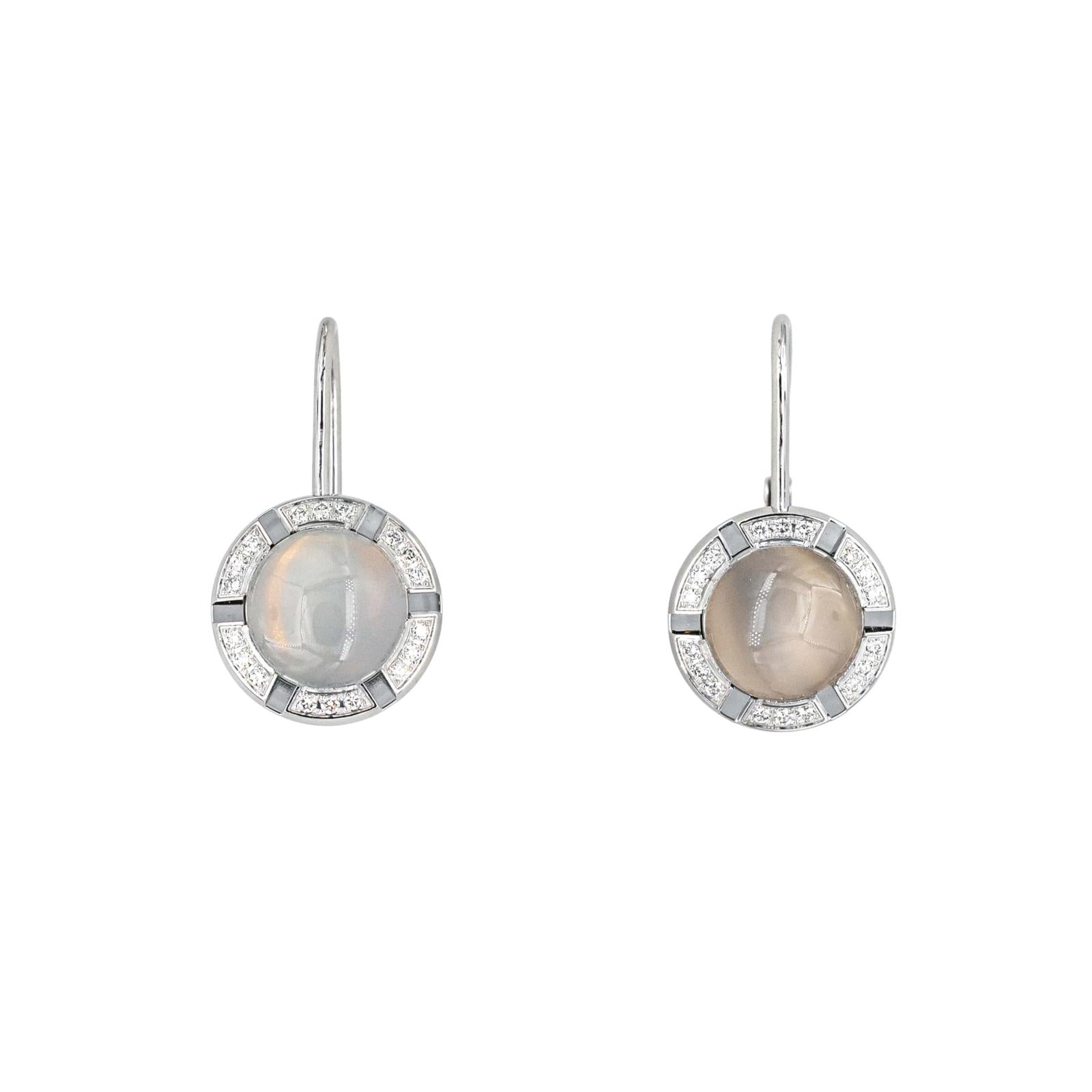 Chaumet Boucles d'oreilles Dormeuses Class One Croisière Or blanc Pierre de lune