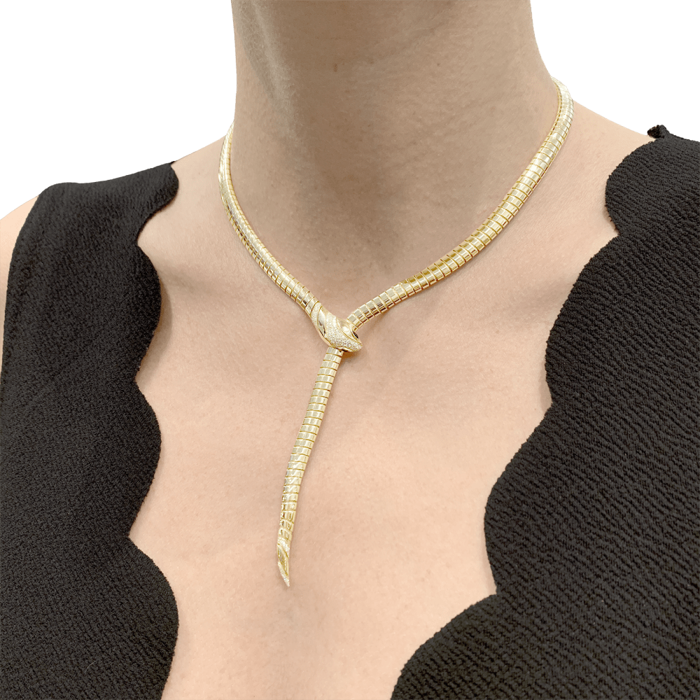 Collier Bulgari, « Serpenti Tubogas », or jaune, diamants, onyx.
