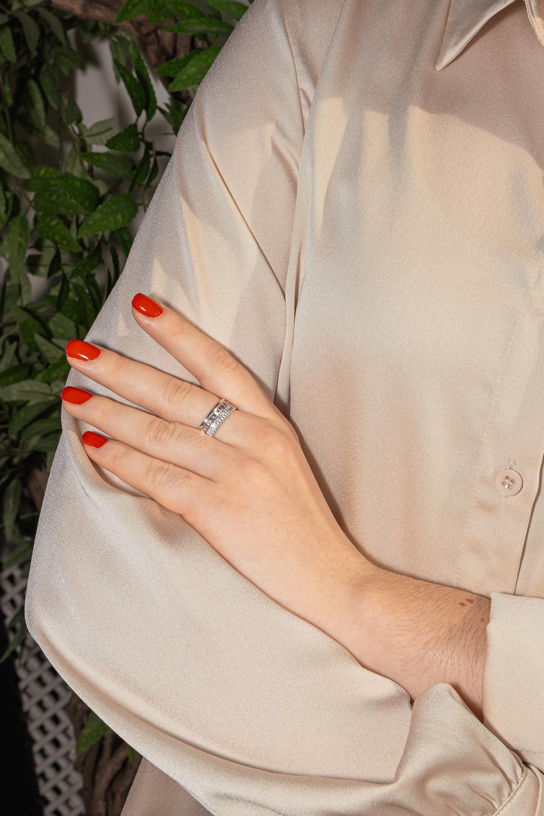 Boucheron Bague Quatre Or blanc Diamant