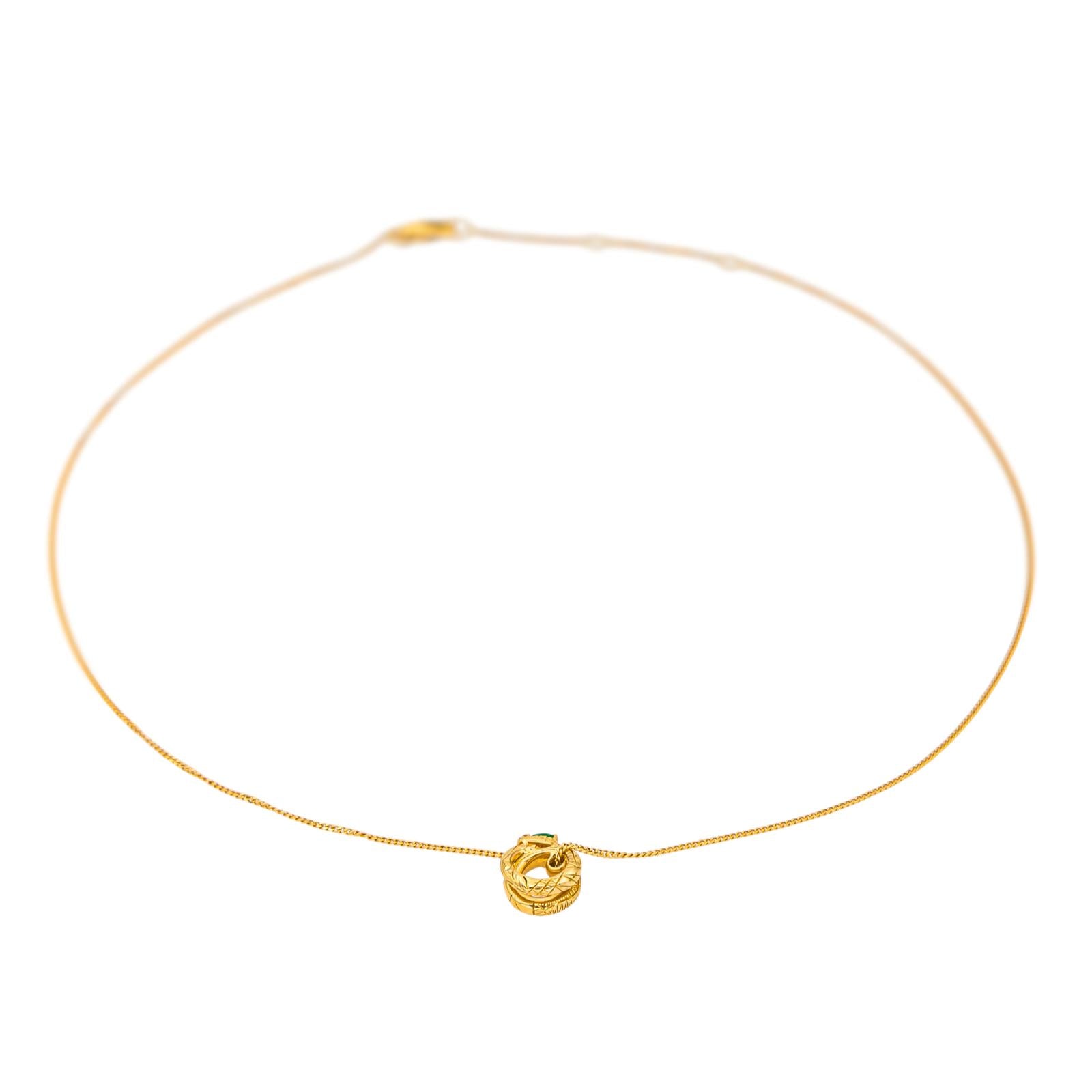 Gucci Collier Pendentif Ouroboros Or jaune Emeraude