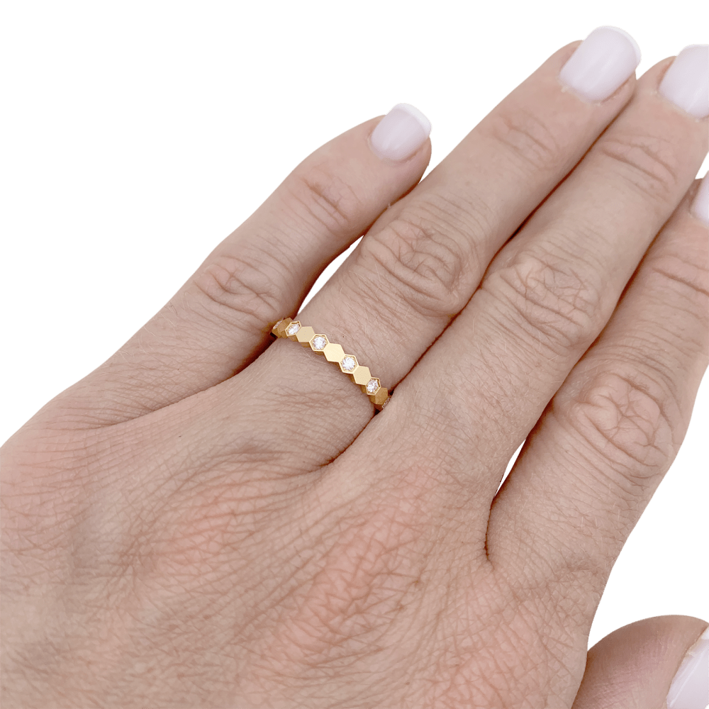 Bague Chaumet, "Bee de Chaumet", or rose, diamants.