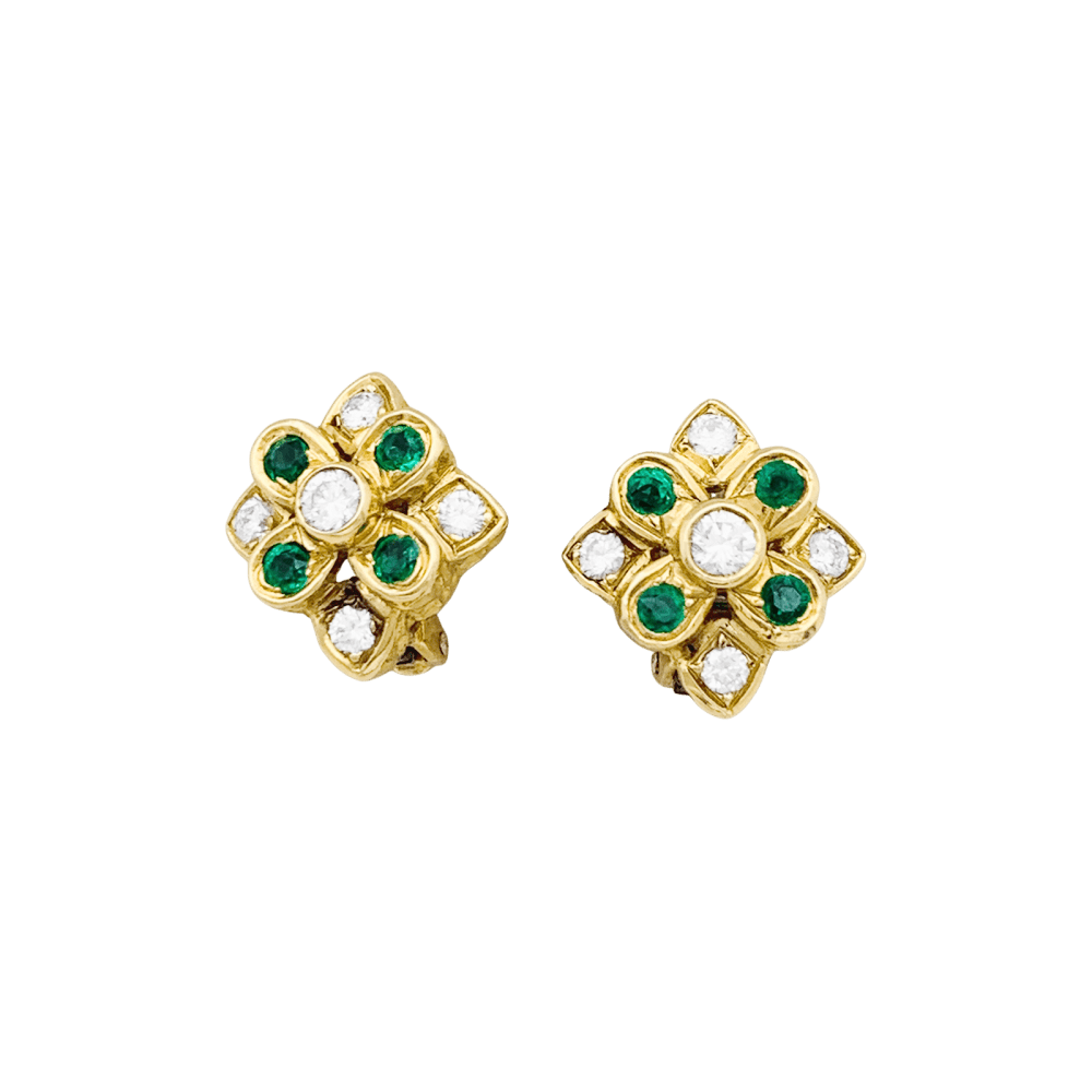 Boucles d'oreilles Chaumet, or jaune, diamants, émeraudes.