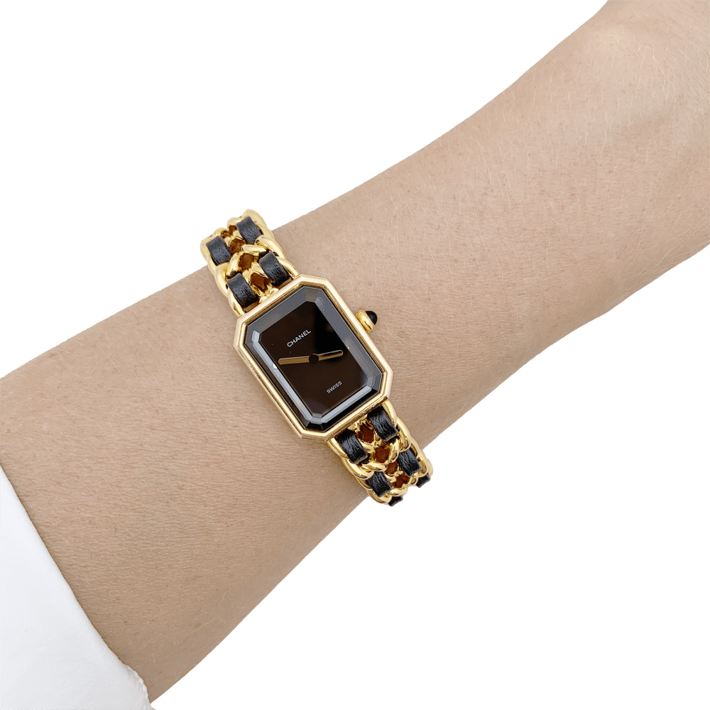 Montre Chanel, "Première", plaqué or, cuir.