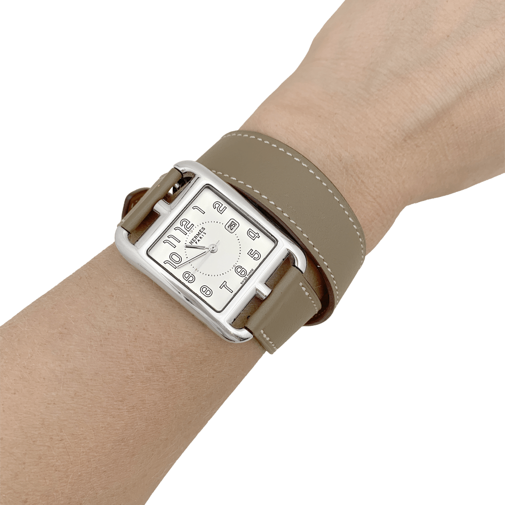 Montre Hermès, "Cape Cod", acier sur cuir.