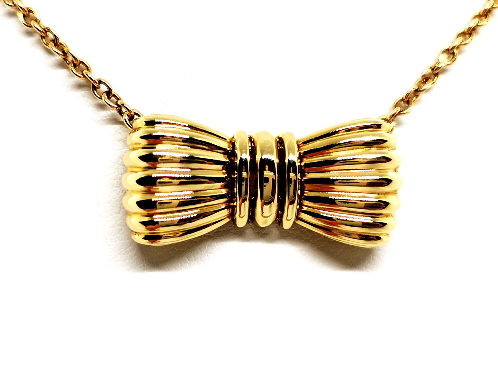 OJ Perrin Yellow Gold Knot Necklace