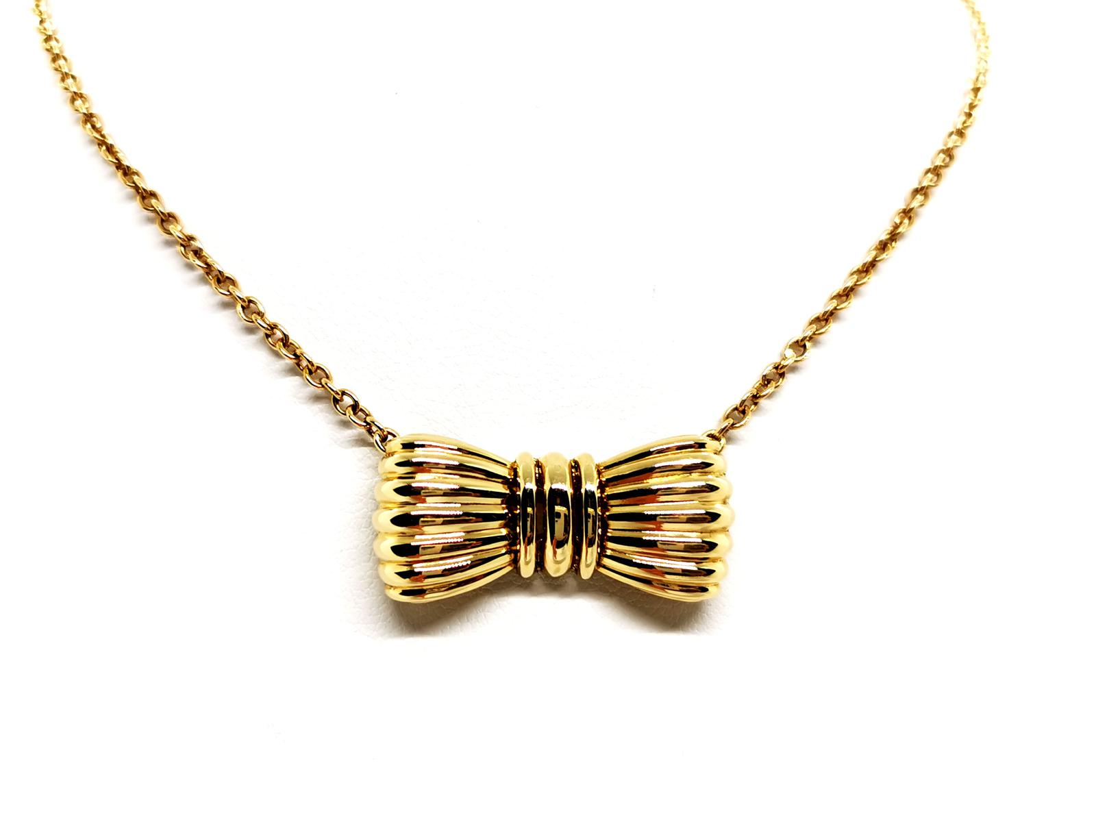 OJ Perrin Yellow Gold Knot Necklace