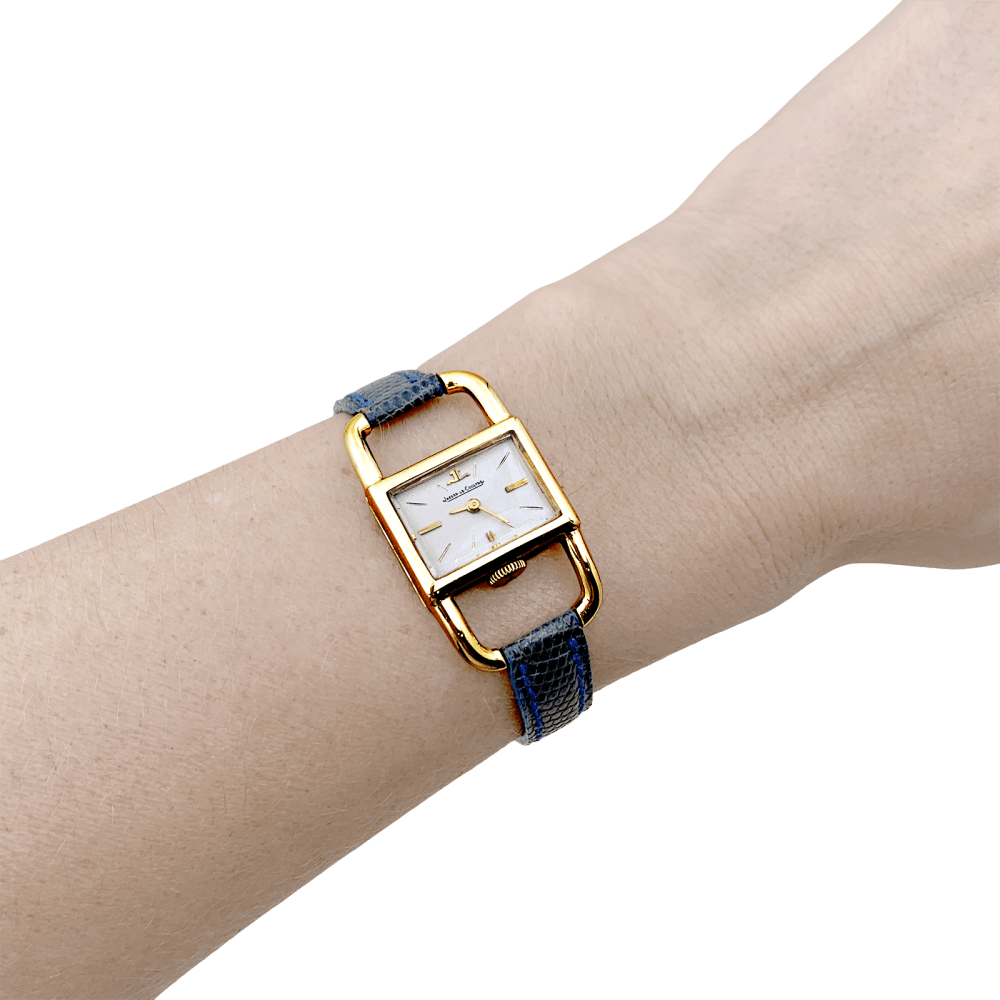 Montre Jaeger - Lecoultre, "Etrier", or jaune, cuir. - Maison Eloe
