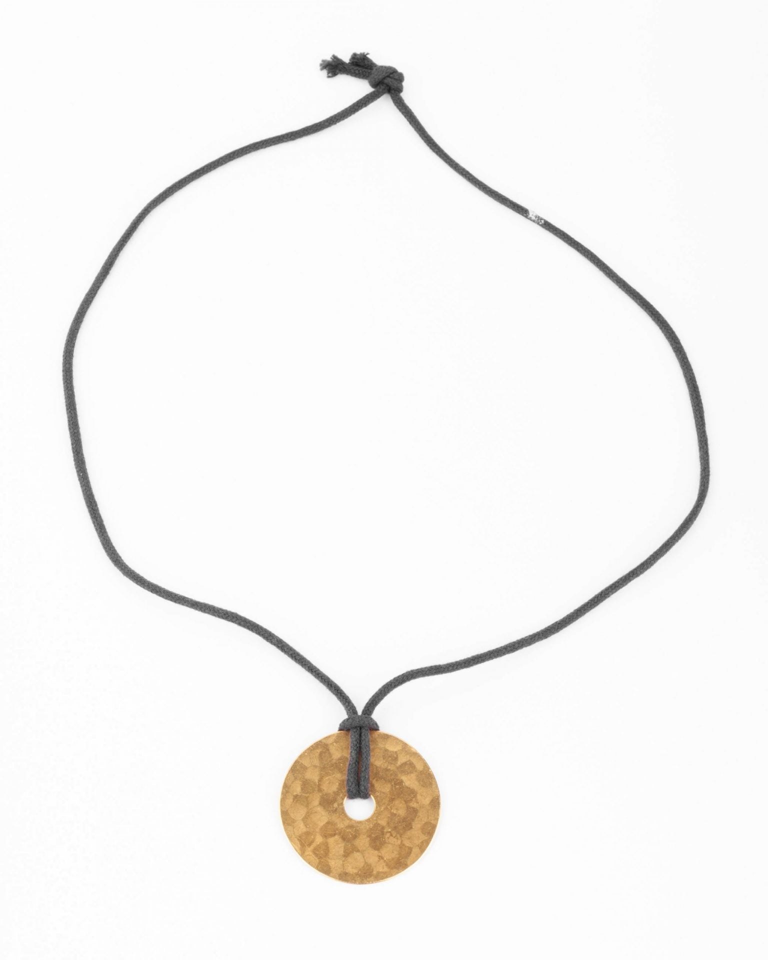 Dinh Van, Hammered pendant, target model