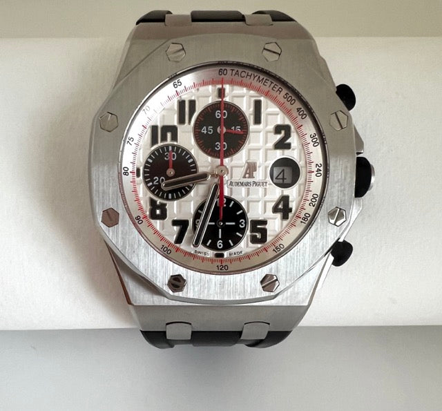 Montre Audemars Piguet "Royal Oak Off-Shore" panda acier