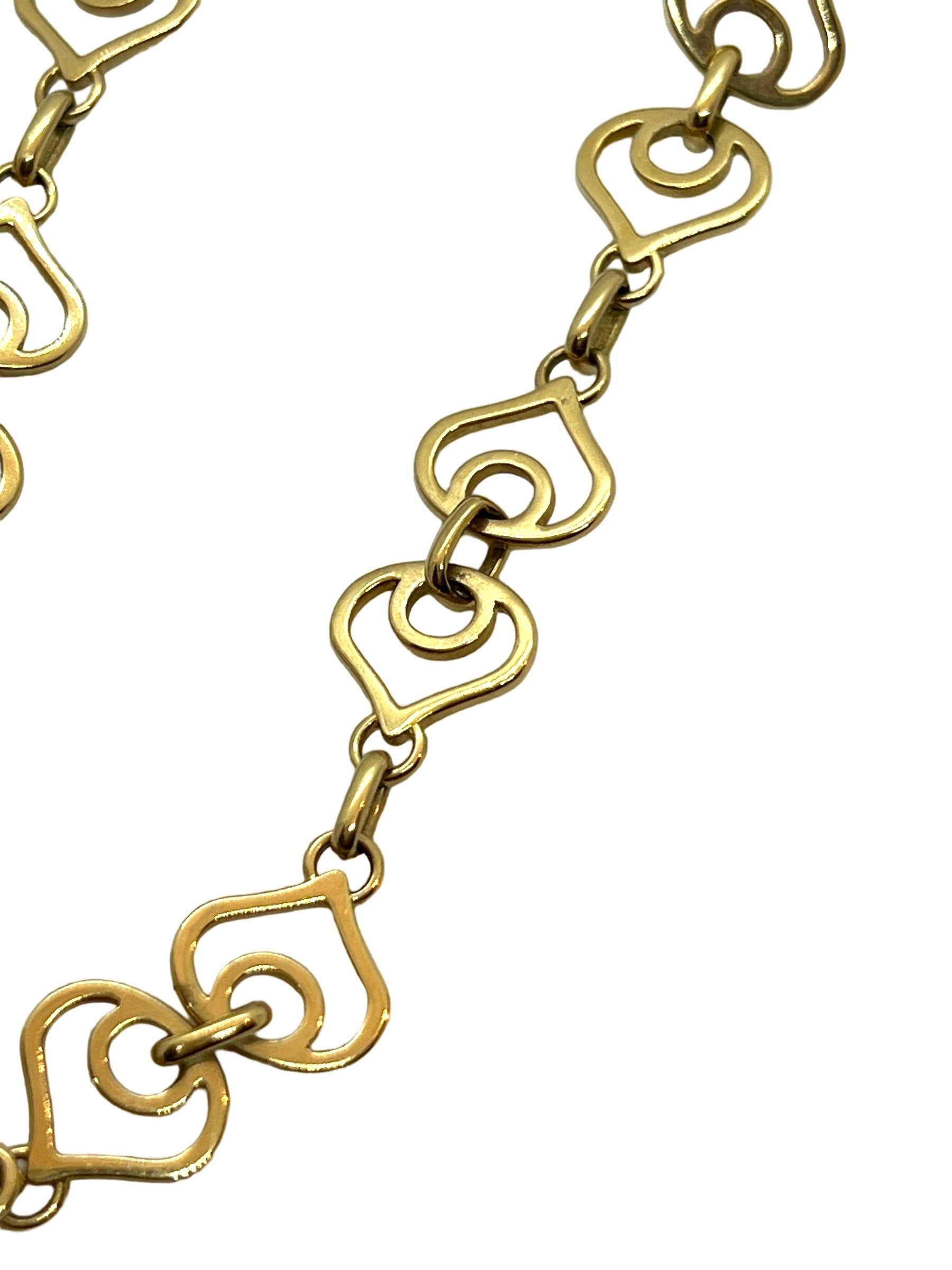 A Marina B. necklace in 18K yellow gold, mother-of-pearl and diamonds