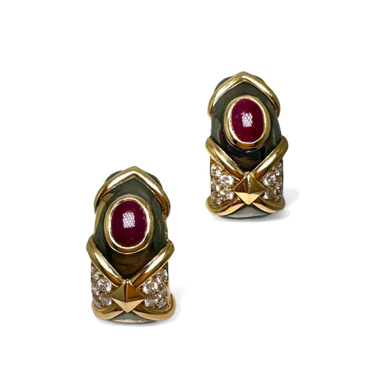 Boucles d’oreille vintage en or noirci et jaune ornée de rubis et diamants. - Maison Eloe
