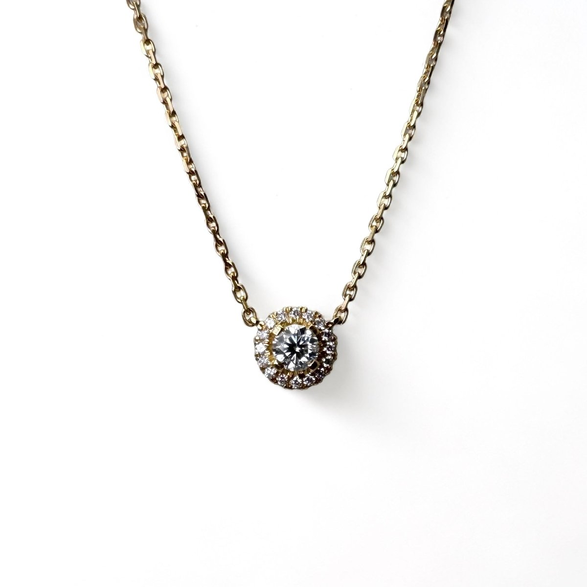 Collier en or jaune et diamants taille brillant. - Maison Eloe