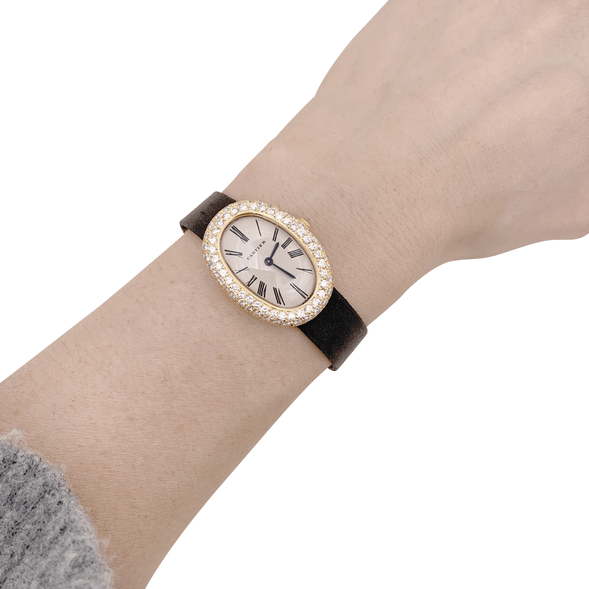 Montre Cartier, "Baignoire", or jaune, diamants Vintage - Maison Eloe