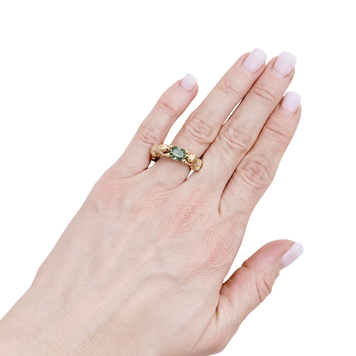 Bague Bibi Van Der Velden "Family Crest Lion" or jaune, diamants, saphir vert. - Maison Eloe