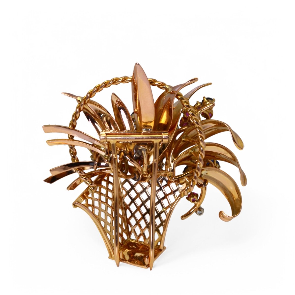 MAUBOUSSIN Broche clips jardinière en or, diamants, saphir et rubis. - Maison Eloe