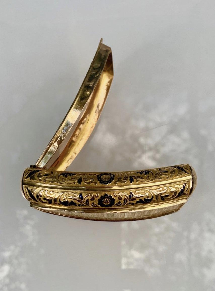 Empire period gold and enamel snuffbox