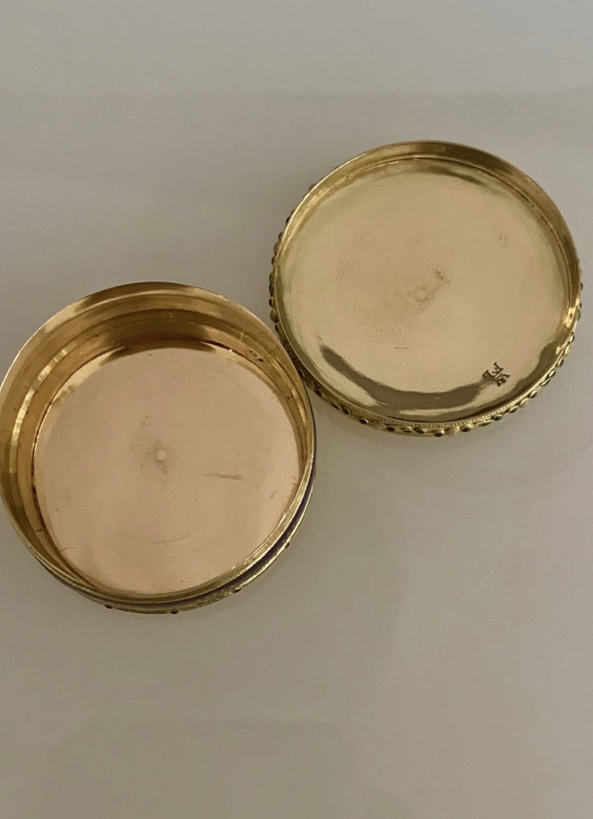 Round gold and enamel box