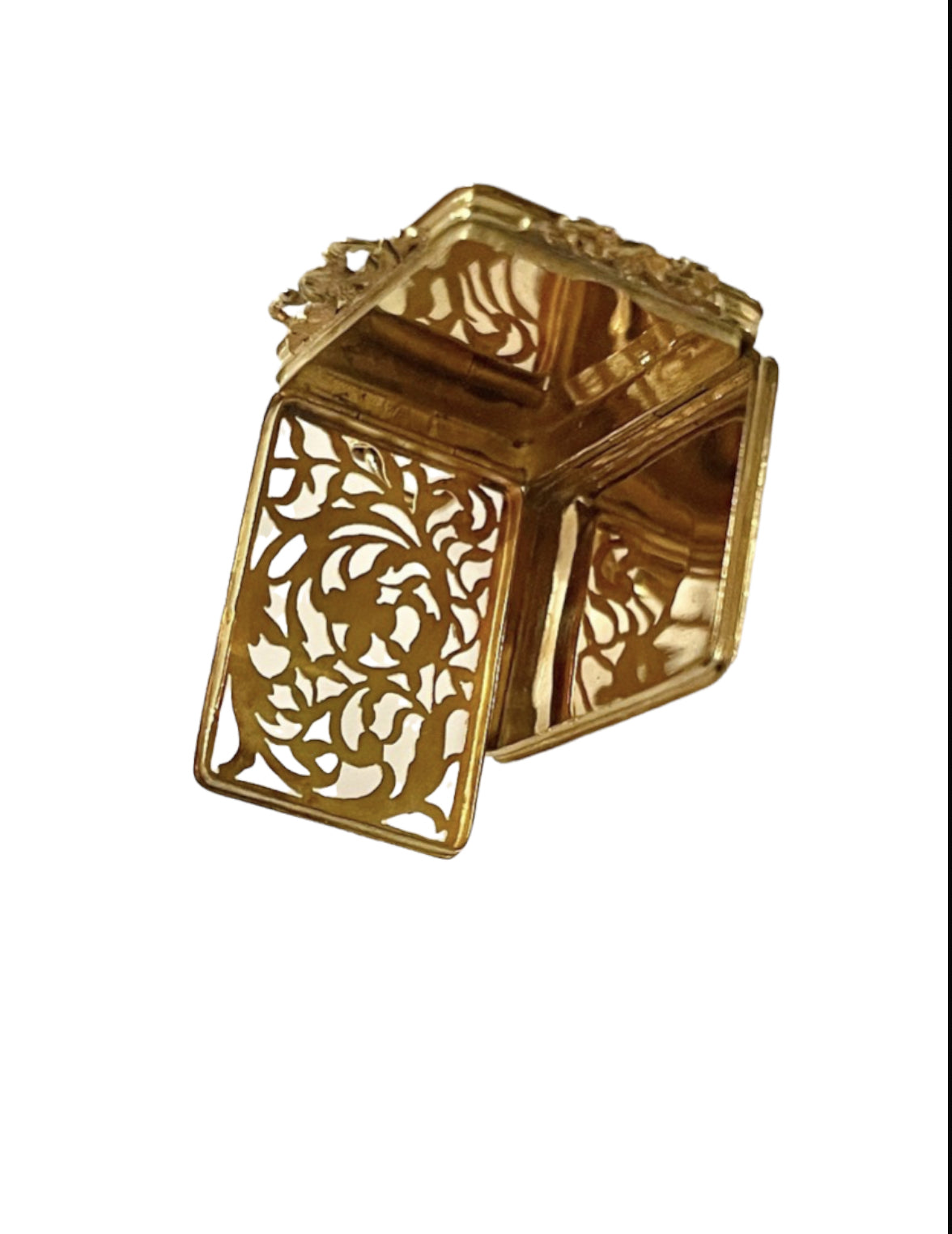 gold and cameo vinaigrette pendant
