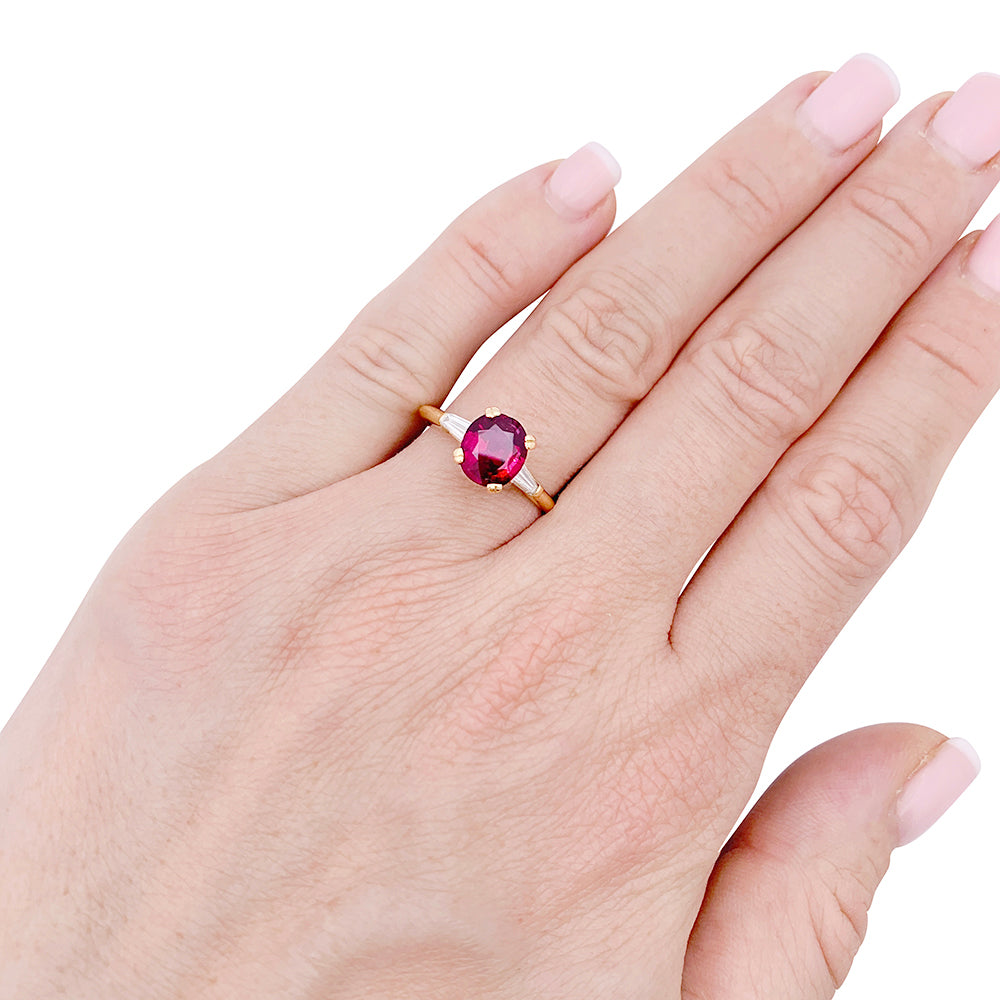 Bague Boucheron or jaune, diamants et rubis.