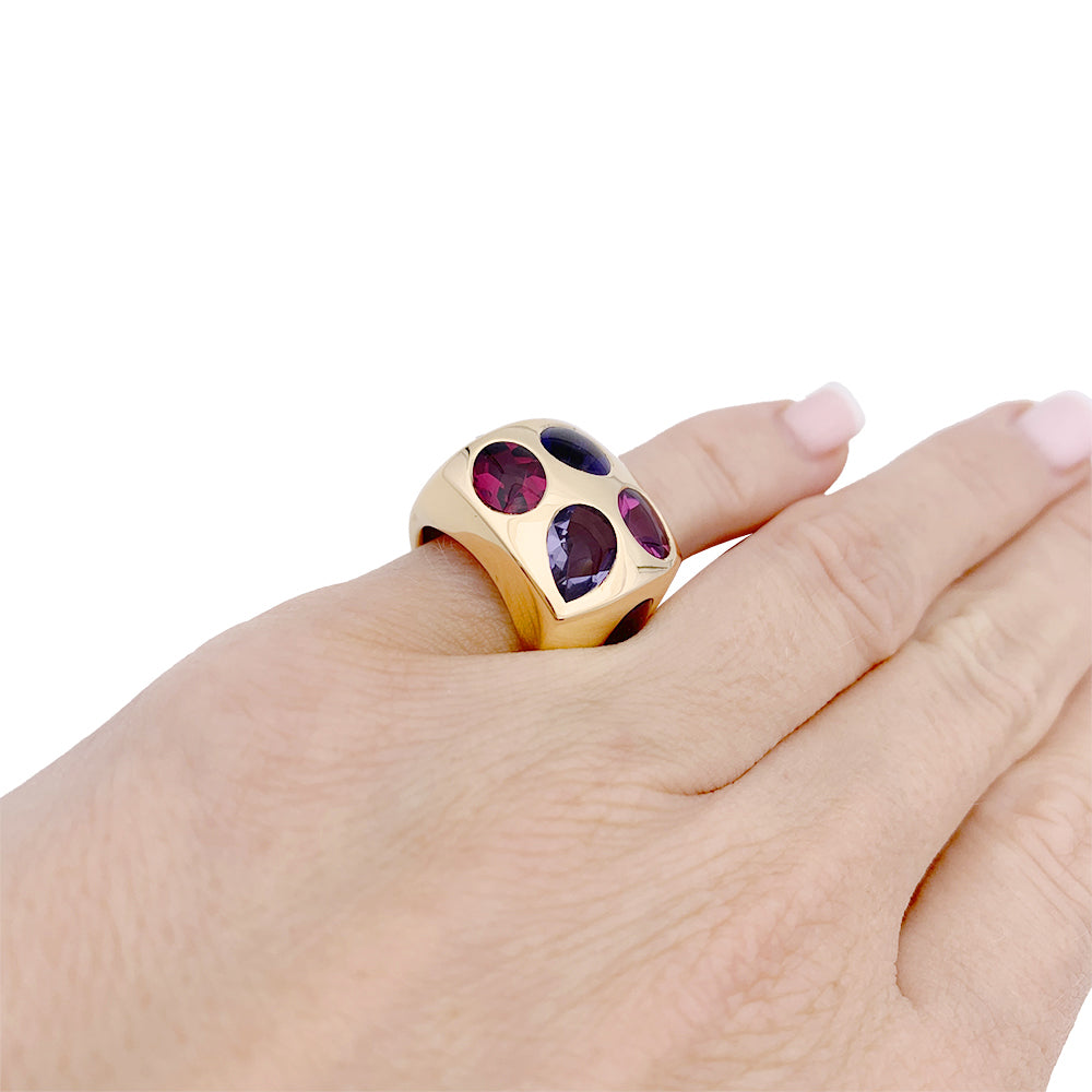 Chanel "Chevalière" ring in yellow gold with colored stones.