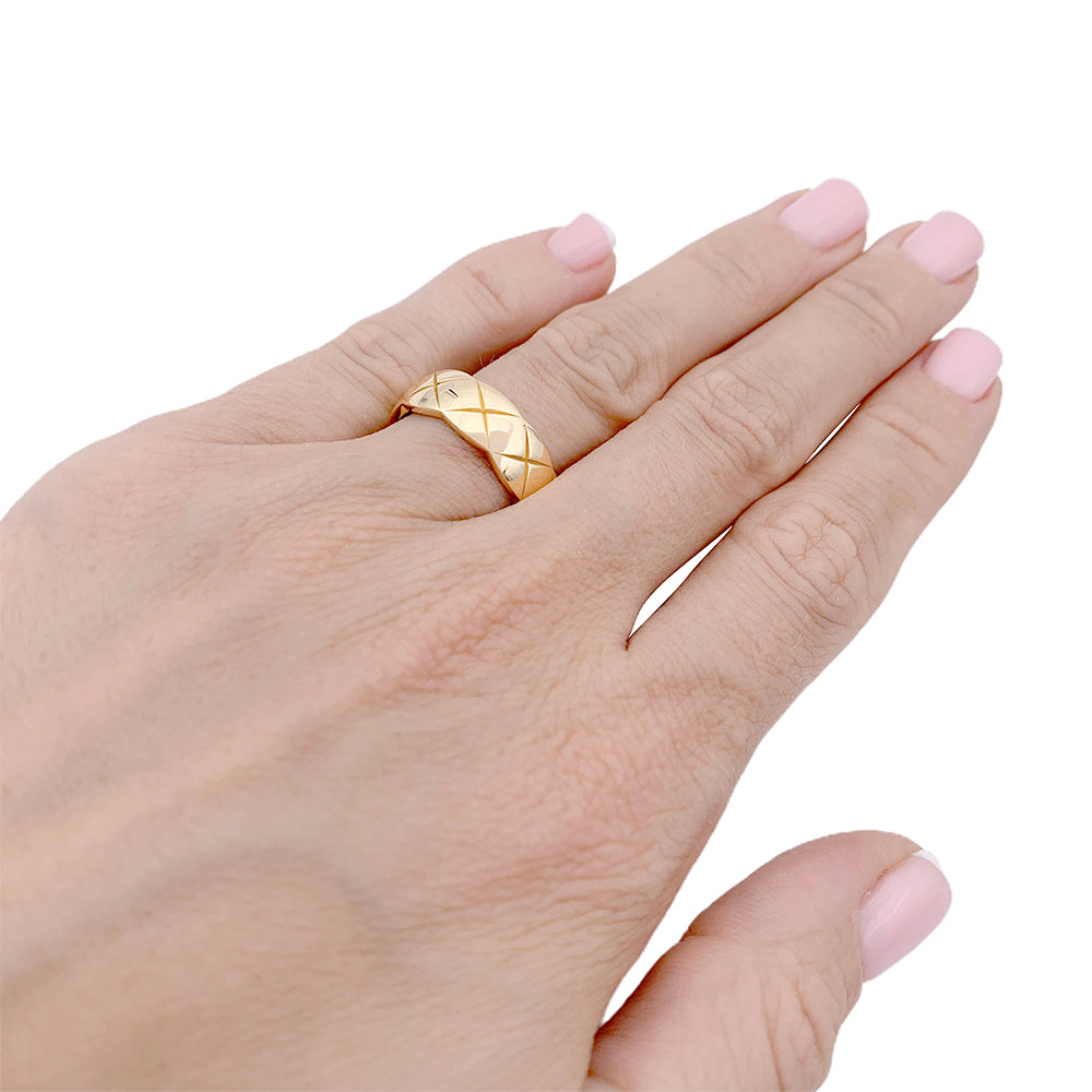 Chanel ring, "Coco Crush", yellow gold.