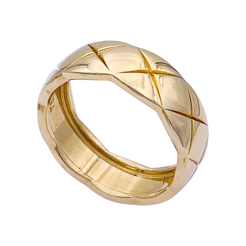 Chanel ring, "Coco Crush", yellow gold.