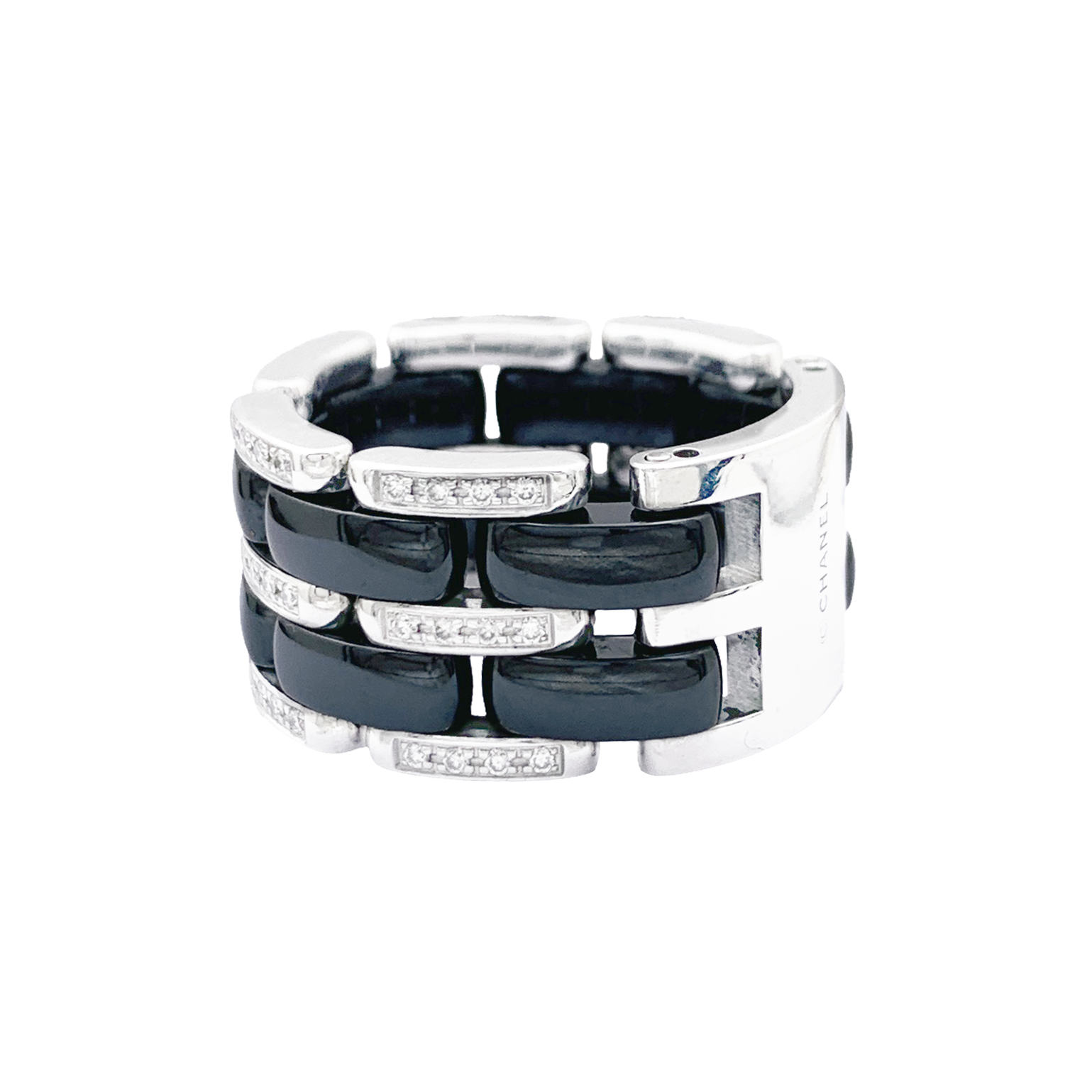 Chanel "Ultra" ring, in white gold, black ceramic and diamonds.