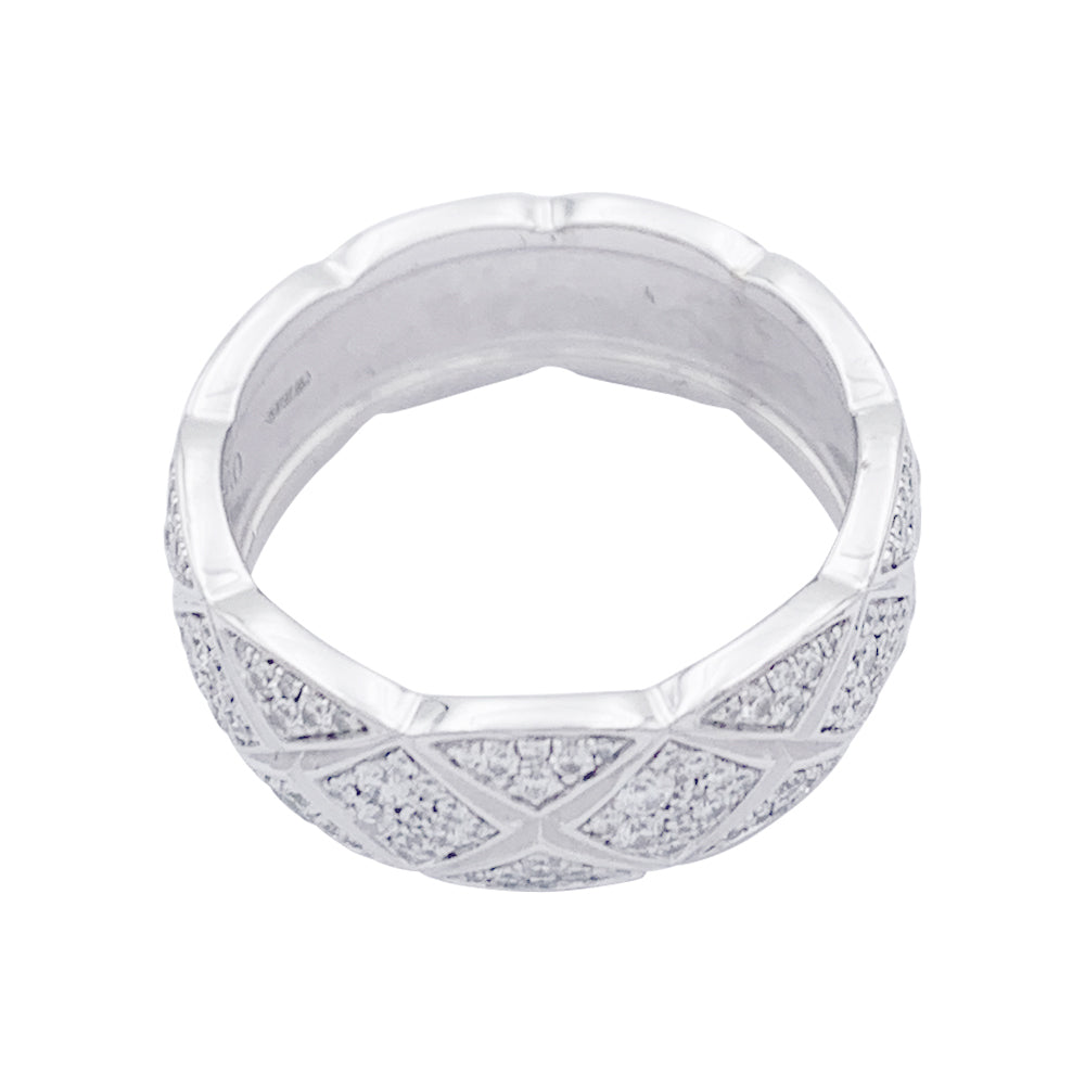Chanel ring, “Coco Crush”, white gold and diamonds.