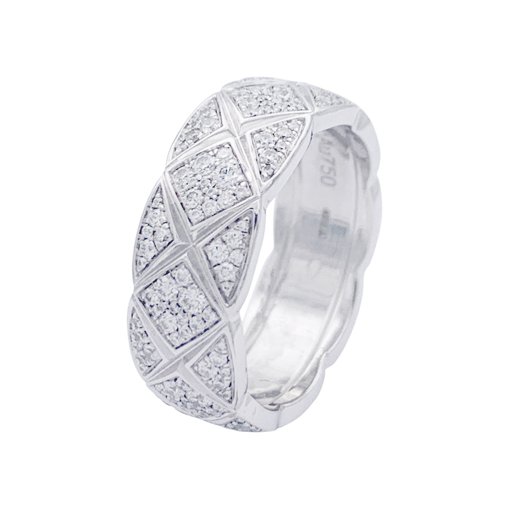 Chanel ring, “Coco Crush”, white gold and diamonds.