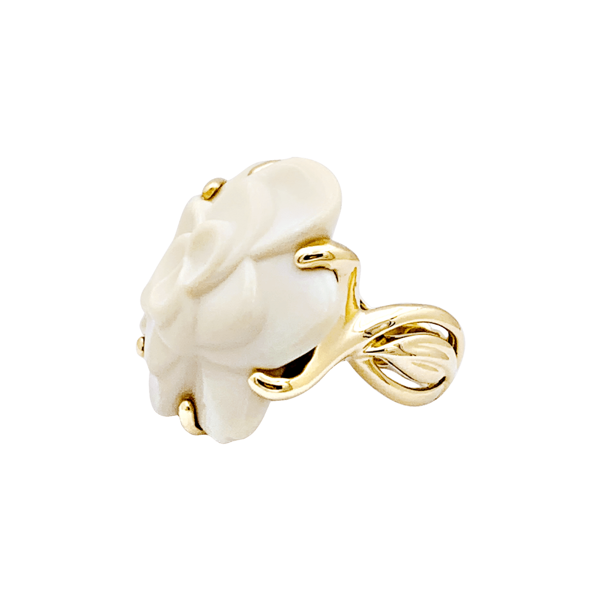 Bague Chanel, "Camélia", or jaune, agate. - Maison Eloe