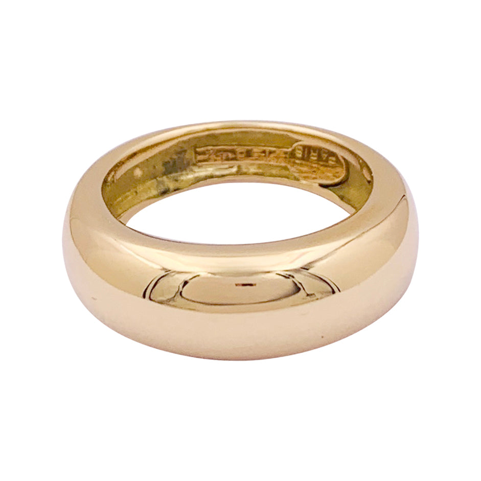 Chaumet Vintage "Anneau" ring in yellow gold.