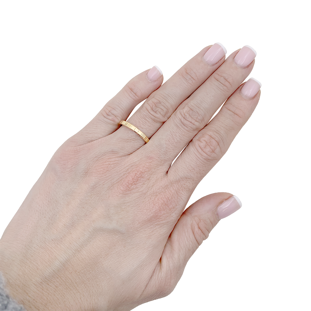 Chopard "Ice Cube" ring in yellow gold.